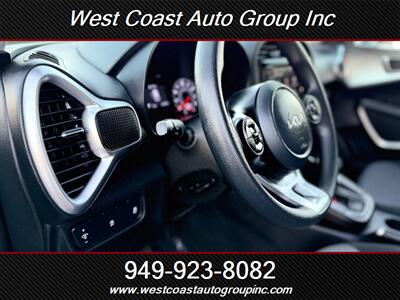 2022 Kia Soul LX   - Photo 17 - Costa Mesa, CA 92626