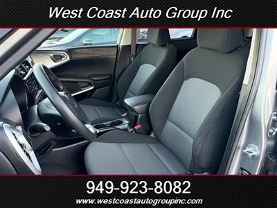 2022 Kia Soul LX   - Photo 8 - Costa Mesa, CA 92626