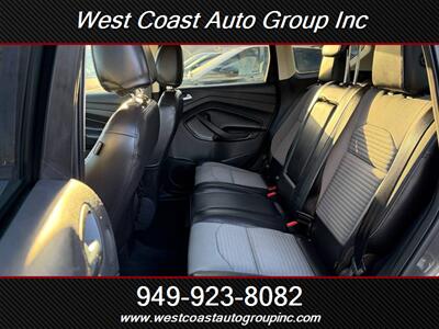 2017 Ford Escape Titanium   - Photo 9 - Costa Mesa, CA 92626