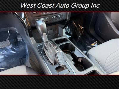 2017 Ford Escape Titanium   - Photo 15 - Costa Mesa, CA 92626