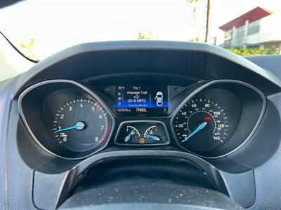 2016 Ford Focus SE   - Photo 12 - Costa Mesa, CA 92626