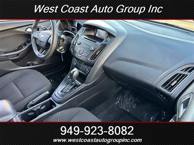 2016 Ford Focus SE   - Photo 5 - Costa Mesa, CA 92626