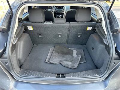 2016 Ford Focus SE   - Photo 13 - Costa Mesa, CA 92626