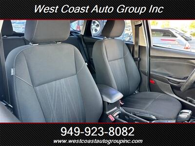 2016 Ford Focus SE   - Photo 7 - Costa Mesa, CA 92626