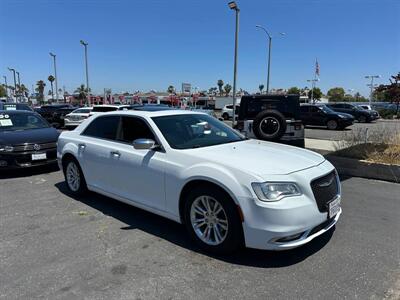 2016 Chrysler 300C   - Photo 2 - Costa Mesa, CA 92626