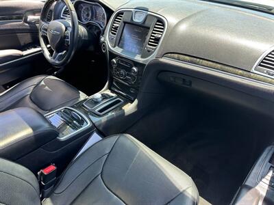 2016 Chrysler 300C   - Photo 7 - Costa Mesa, CA 92626
