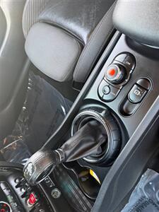 2017 MINI Clubman Cooper   - Photo 8 - Costa Mesa, CA 92626