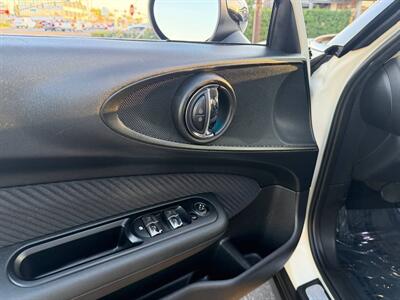 2017 MINI Clubman Cooper   - Photo 14 - Costa Mesa, CA 92626