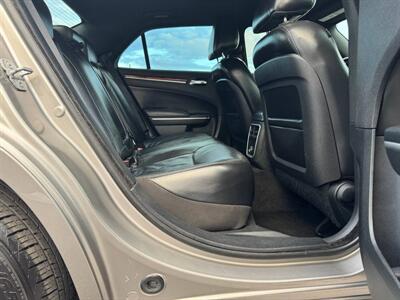 2014 Chrysler 300 Series - Photo 19 - Costa Mesa, CA 92626