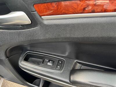 2014 Chrysler 300 Series - Photo 24 - Costa Mesa, CA 92626