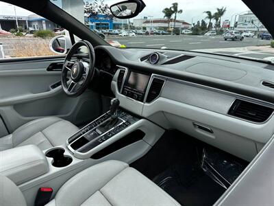 2016 Porsche Macan S   - Photo 6 - Costa Mesa, CA 92626