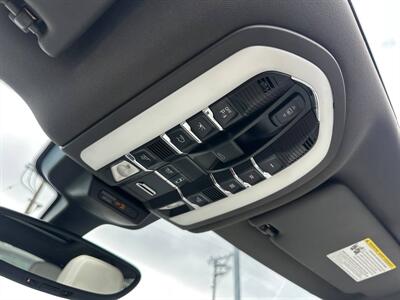 2016 Porsche Macan S   - Photo 22 - Costa Mesa, CA 92626