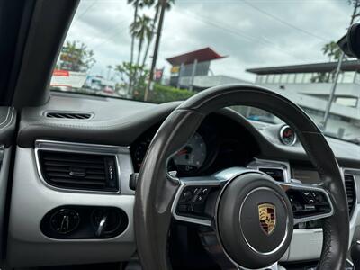 2016 Porsche Macan S   - Photo 20 - Costa Mesa, CA 92626