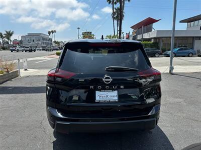 2024 Nissan Rogue S   - Photo 4 - Costa Mesa, CA 92626
