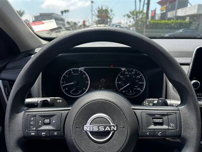 2024 Nissan Rogue S   - Photo 8 - Costa Mesa, CA 92626