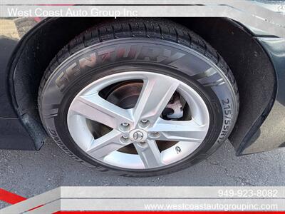 2013 Toyota Camry SE   - Photo 17 - Costa Mesa, CA 92626