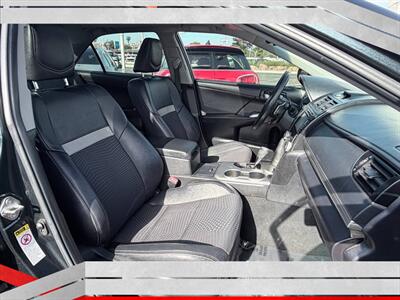 2013 Toyota Camry SE   - Photo 9 - Costa Mesa, CA 92626