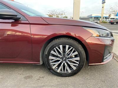 2024 Nissan Altima 2.5 SV - Photo 8 - Costa Mesa, CA 92626