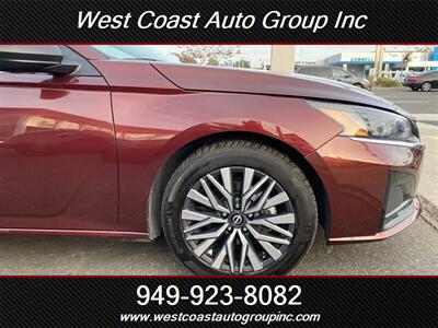 2024 Nissan Altima 2.5 SV   - Photo 8 - Costa Mesa, CA 92626
