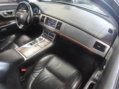 2013 Jaguar XF 3.0   - Photo 7 - Costa Mesa, CA 92626