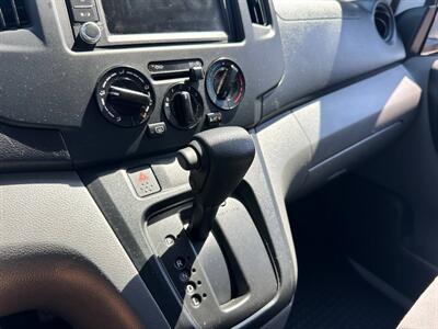 2021 Nissan NV200 SV   - Photo 13 - Costa Mesa, CA 92626