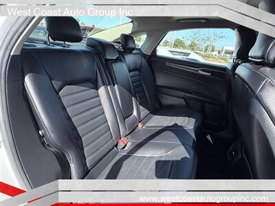 2017 Ford Fusion SE   - Photo 10 - Costa Mesa, CA 92626