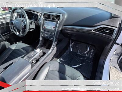 2017 Ford Fusion SE   - Photo 8 - Costa Mesa, CA 92626