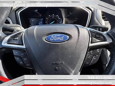 2017 Ford Fusion SE   - Photo 12 - Costa Mesa, CA 92626