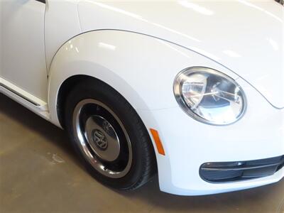 2012 Volkswagen Beetle-Classic 2.5L PZEV   - Photo 17 - Costa Mesa, CA 92626