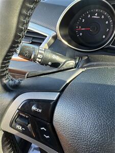 2017 Hyundai VELOSTER Value Edition   - Photo 16 - Costa Mesa, CA 92626