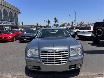 2006 Chrysler 300C   - Photo 2 - Costa Mesa, CA 92626