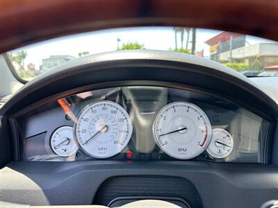 2006 Chrysler 300C   - Photo 16 - Costa Mesa, CA 92626