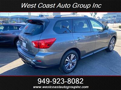 2019 Nissan Pathfinder SV - Photo 3 - Costa Mesa, CA 92626