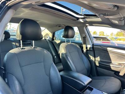 2011 Hyundai SONATA SE   - Photo 7 - Costa Mesa, CA 92626