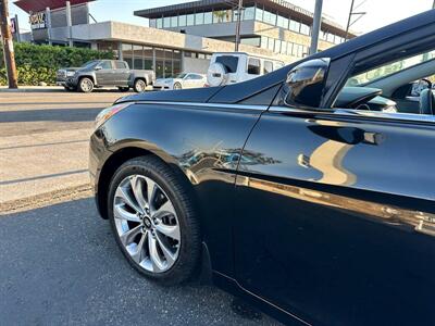 2011 Hyundai SONATA SE   - Photo 9 - Costa Mesa, CA 92626