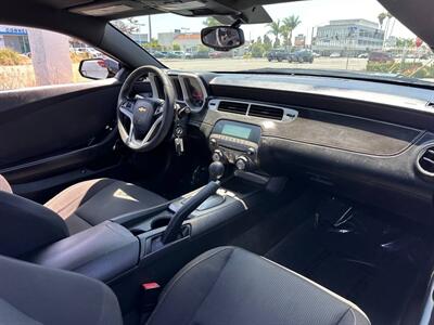 2012 Chevrolet Camaro LT   - Photo 11 - Costa Mesa, CA 92626