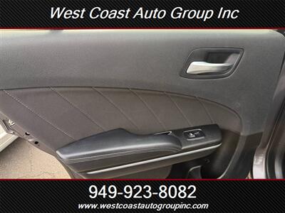 2022 Dodge Charger SXT   - Photo 25 - Costa Mesa, CA 92626