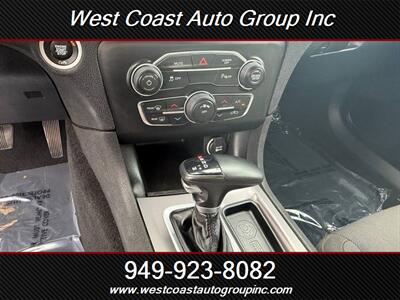 2022 Dodge Charger SXT   - Photo 13 - Costa Mesa, CA 92626