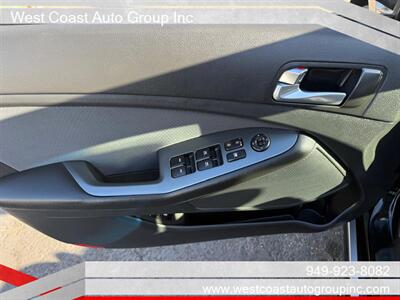 2015 Kia Optima Hybrid LX - Photo 17 - Costa Mesa, CA 92626