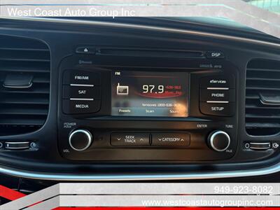 2015 Kia Optima Hybrid LX - Photo 18 - Costa Mesa, CA 92626