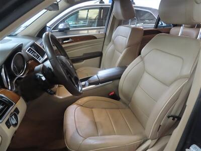 2012 Mercedes-Benz ML 350   - Photo 6 - Costa Mesa, CA 92626