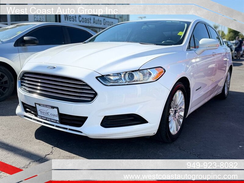 2016 Ford Fusion Hybrid SE   - Photo 1 - Costa Mesa, CA 92626