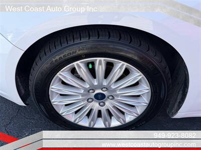 2016 Ford Fusion Hybrid SE   - Photo 21 - Costa Mesa, CA 92626
