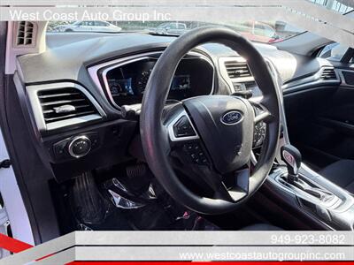 2016 Ford Fusion Hybrid SE   - Photo 14 - Costa Mesa, CA 92626
