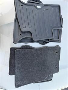 2020 Land Rover Discovery HSE   - Photo 34 - Costa Mesa, CA 92626