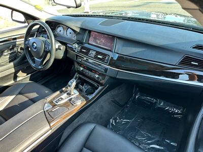 2016 BMW 528i   - Photo 6 - Costa Mesa, CA 92626