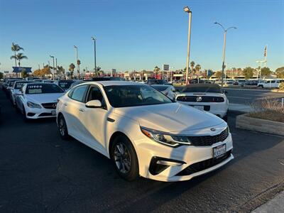 2020 Kia Optima LX   - Photo 2 - Costa Mesa, CA 92626