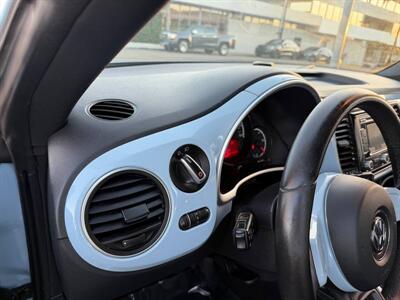 2013 Volkswagen Beetle-Classic 2.5L PZEV   - Photo 11 - Costa Mesa, CA 92626