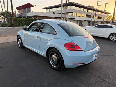 2013 Volkswagen Beetle-Classic 2.5L PZEV   - Photo 3 - Costa Mesa, CA 92626