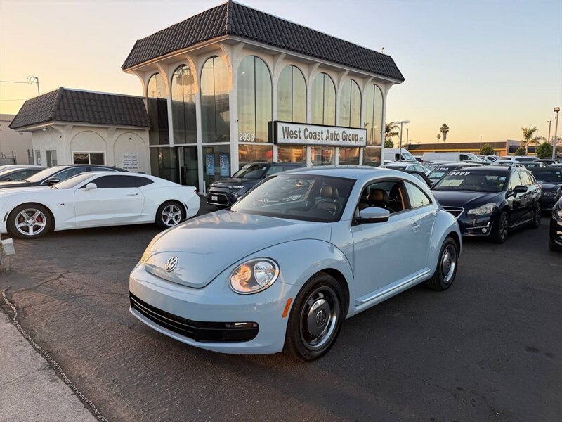 2013 Volkswagen Beetle-Classic 2.5L PZEV - Photo 1 - Costa Mesa, CA 92626